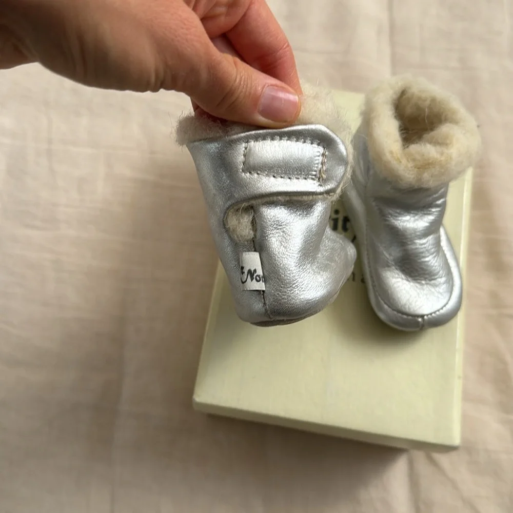 Petit nord Copenhagen fur leather boots for the baby
